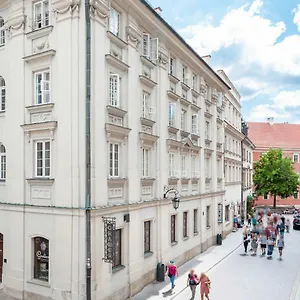 świętojańska By Renters Warszawa